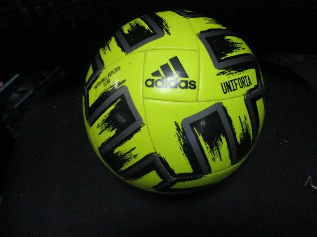 Used Adidas Uniforia Euro 2020 Match Replica Club Size 4 Soccer Ball